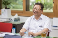 “주민 소통이 최우선”… ‘중꺾마’ 광진 행정으로 숙원사업 착착 [민선 8기 1년-서울 단체장에게 듣는다]
