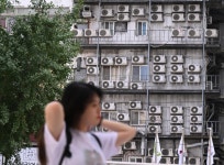 전력수요 역대 최고치 경신, 태풍 ‘카눈’ 관통에 전력 비상…“태양광 발전량 감소 변수”