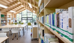 건물 숲 건너 통나무 책방…강서 시민들의 힐링 별장 [현장 행정]