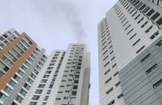 충남 아산 아파트서 방화 추정 ‘화재’