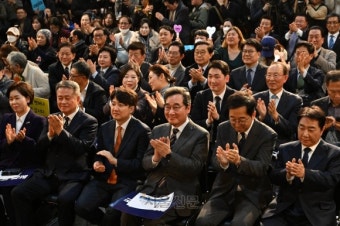 이낙연 추진 신당 ‘새로운 미래’ 출범식 [포토多이슈]