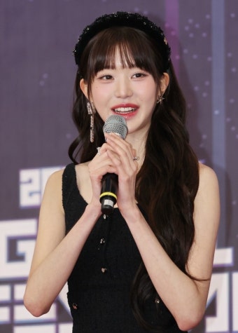 가짜뉴스 참지 않는 연예인들… 장원영 ‘1억원 손배 승소’ 의미는 [로:맨스]