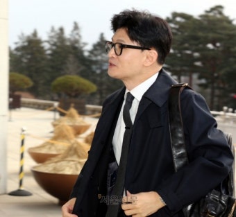 대통령실 사퇴 요구에 ‘한동훈 테마주’ 급락