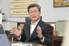 “명동, 타임스스퀘어처럼 빛난다… 중구 공공지원 재개발 확산”[2024 새해 포부-서울 단체장에게 듣는다]