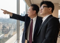 서초동·여의도 선배 홍준표 “무책임·무능 검사”…‘사법농단’ 수사 한동훈 “여러 평가 있을 것”
