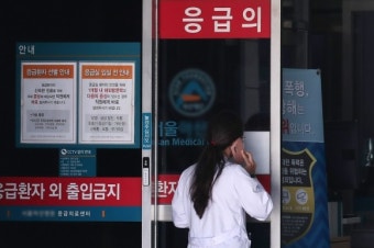 전공의 사직 1만명 넘어… 정부 “3월부터 면허 정지 등 사법 절차 밟을 것”