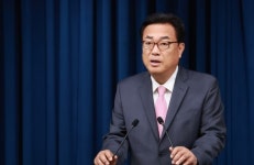 여야, 정진석 대통령 비서실장 임명에 엇갈린 반응