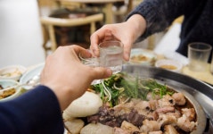 식당서 판매 중인 소주에 ‘경유’ 냄새가…분통 터뜨린 업주