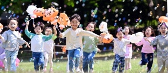 어린이 행복 조건 1위 ‘화목한 가족’…받고 싶은 선물 1위는?