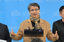 金여사에 가방 건넨 최재영, 오늘 첫 소환