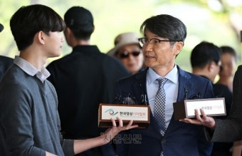 최재영 목사 검찰 출석…“본질은 명품백 아닌 김건희 여사” [포토多이슈]