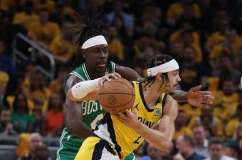 보스턴, NBA 파이널 진출에 1승만 남겨…인디애나에 3연승