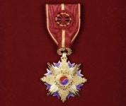 “정부 훈장·포장 사고팝니다” 앞으론 당근마켓서 못 쓴다… 금칙어 설정