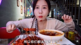 중국, ‘먹방 유튜버들’ 단속 나서…이유는? “음식물 낭비” [핫이슈]