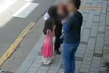 길 잃은 세살배기 막내…경찰 도움으로 가족과 ‘눈물의 상봉’