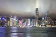 “홍콩 간다”는 옛말, 황금연휴도 소용없었다…관광·쇼핑 천국이 어쩌다