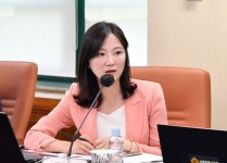윤영희 서울시의원 “서울지하철·버스 작년 당기순손실 5000억원·7000억원, 지하철 150원 인상 시기 결정 못 해”