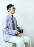 계절이 바뀌듯 찰나의 환승… 시인이 건네는 ‘산문의 울림’