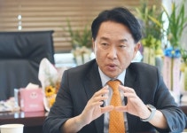 이성헌 서대문구청장의 ‘뚝심’… 신촌 연세로에 승용차 다닌다