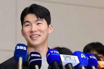 다저스맨 김혜성 “오타니가 한국어 응원, 정후 수비로 잡겠다…목표는 개막 엔트리”