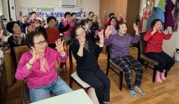 순천시 풍덕동 어르신들 “하루하루가 신나요” 배움의 열기 후끈