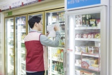 “너 더글로리 봤지?”…아들 해고되자 편의점 점주에 ‘막말’ 쏟아낸 엄마