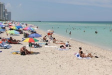 “다 벗고 즐긴다” 세계 최고 누드비치 25곳