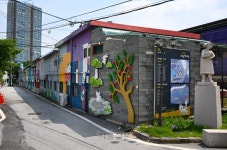 ‘노잼 도시’ 충주의 꿀잼 도시로의 젊은 변신