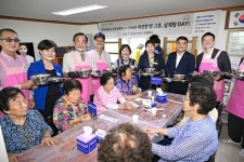 현대차 노사, 경로당 어르신 2000명에게 삼계탕 지원