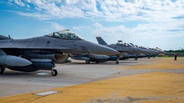 F-16 전투기 31대 오산 이동…주한미군 ‘슈퍼 비행대대’로 北 견제