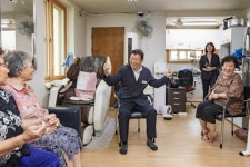 광진구, 여름철 폭염에 어르신 건강 직접 챙긴다
