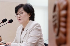 원민경 여가부 장관 후보자 “피해 호소인 용어 부적절”