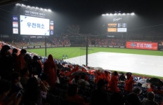 우천 취소 변수, ‘푸른 피’ 원태인 2차전 나설까…한화-삼성 PO 1차전 18일 낮 2시 진행