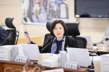 김영희 경기도의원 “안성고 그린스마트스쿨 공사 중단...행정 부실로 1년 지연”