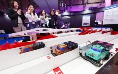 부산 벡스코서 미리 보는 ‘태양전지 자동차’