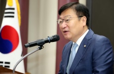 정점식 “안보는 죽고 사는 문제”…안규백 경질 촉구