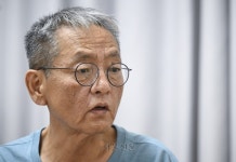온 국민 울린 ‘피터팬 아빠’ 전경철 작가 별세…“아들, 희미하게 날 기억하길”