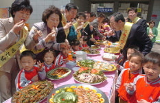 [포토뉴스] 맛있게 먹자