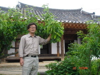 [꾼] 삼국유사에 빠진 부산 출신 김성춘 시인