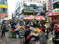 [시장따라 골목따라] PIFF광장과 주전부리 골목