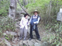 팔순 노모·육순 효자의 아름다운 산행