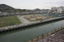 동천도 온천천처럼…인근 부동산 들썩