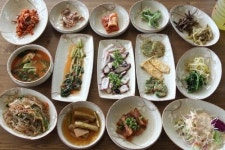가족끼리 많이 찾는 찜 요리 전문점
