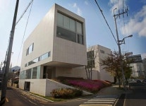 [정달식 기자의 열린 건축 이야기] 24. 부산 ㈜이인 크리에이티브 센터