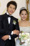 배우 유진·탤런트 기태영 2년 열애 끝에 백년가약