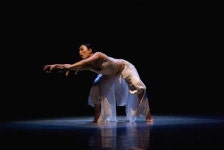 한여름밤 식히는 시원한 몸짓... 휴식보다 짜릿한 춤, 보실래요