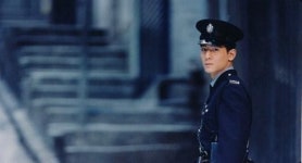 [부산국제영화제 개막] 주류 누아르를 거스른 전설 오감이 행복한 영화가 온다