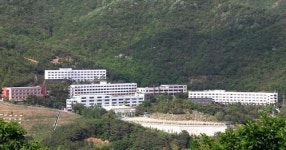 양산, 학교 뒤 골프장 추진 공 소리에 수업 空 치겠네