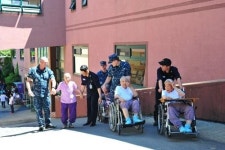 [포토뉴스] 노인건강센터 봉사