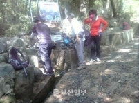 [강석득] 오염된 약수터~ 그냥 마셔도 될까?   먹는 물 공동시설  관리 엉성~